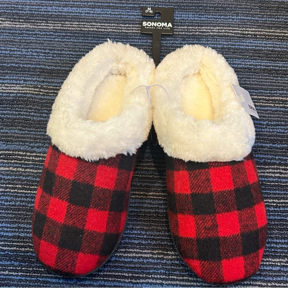 Sonoma Red and Black Buffalo Print Slippers M